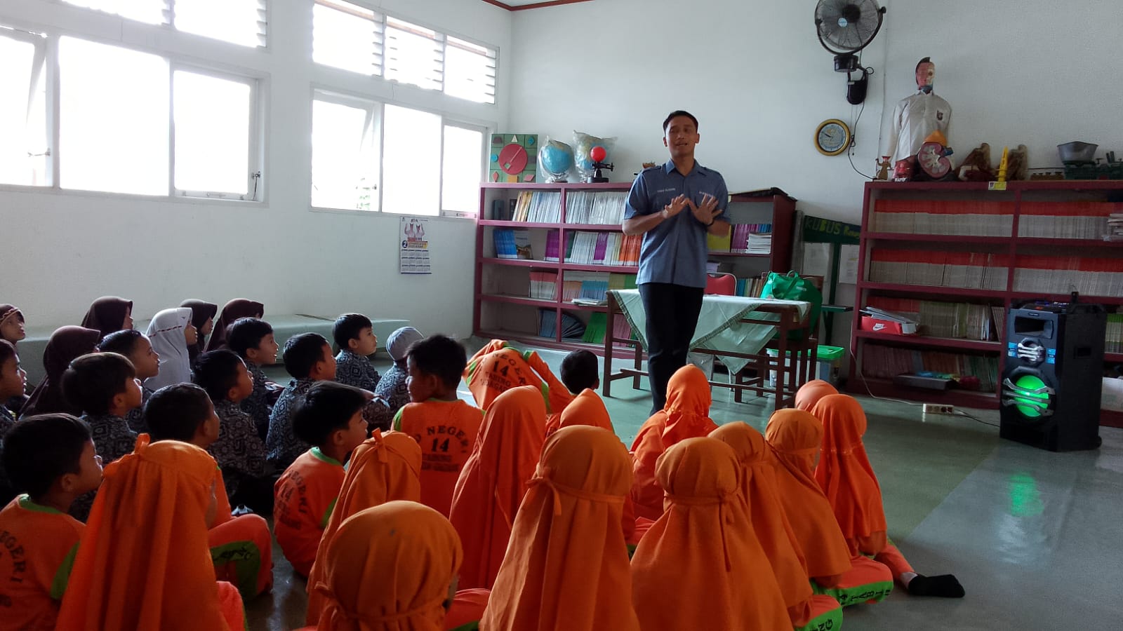 Perpustakaan Keliling ke SDN 14 Tabing Banda Gadang, Kecamatan Padang Utara